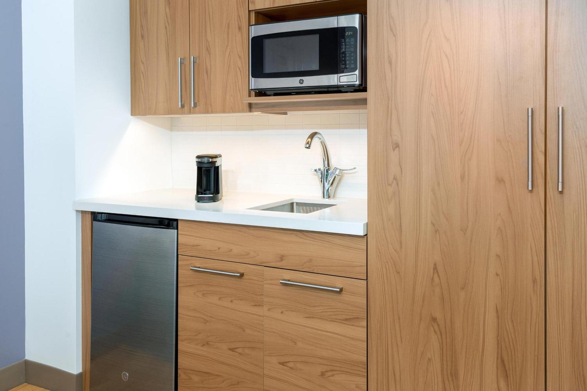 Отель Element Atlanta Midtown Экстерьер фото
